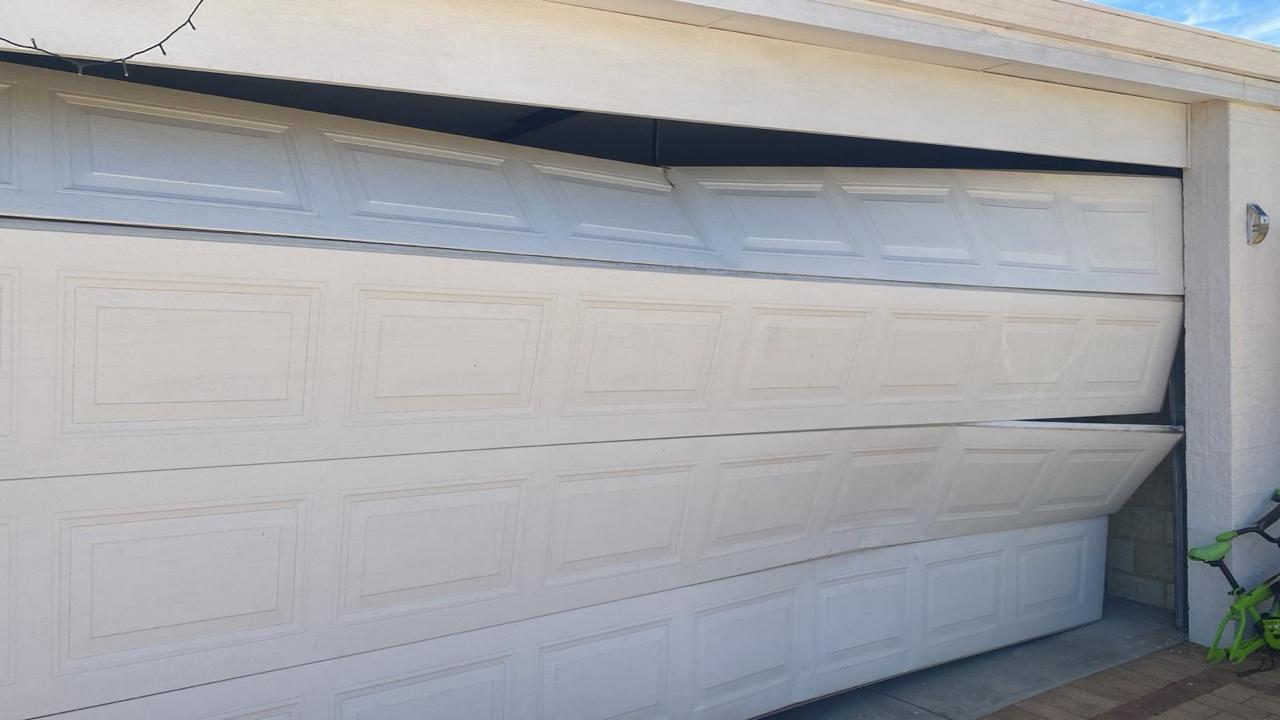 Garage door maintenance service